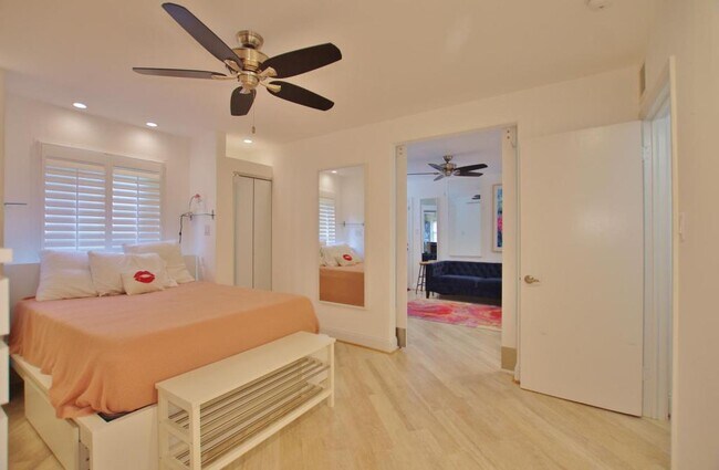 Building Photo - 2407 Arlington Blvd