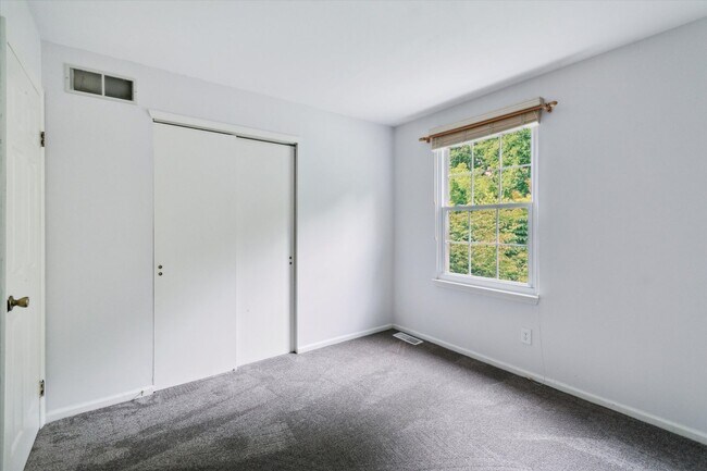 Building Photo - Single Family Home for Rent in Downingtown School District!