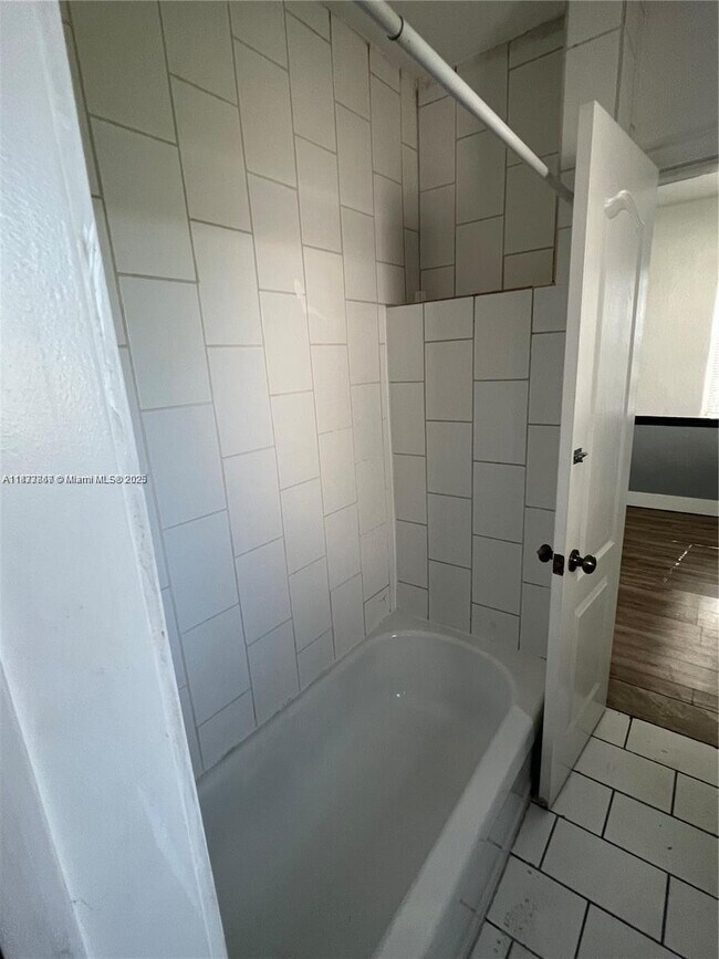Building Photo - 850 81st St