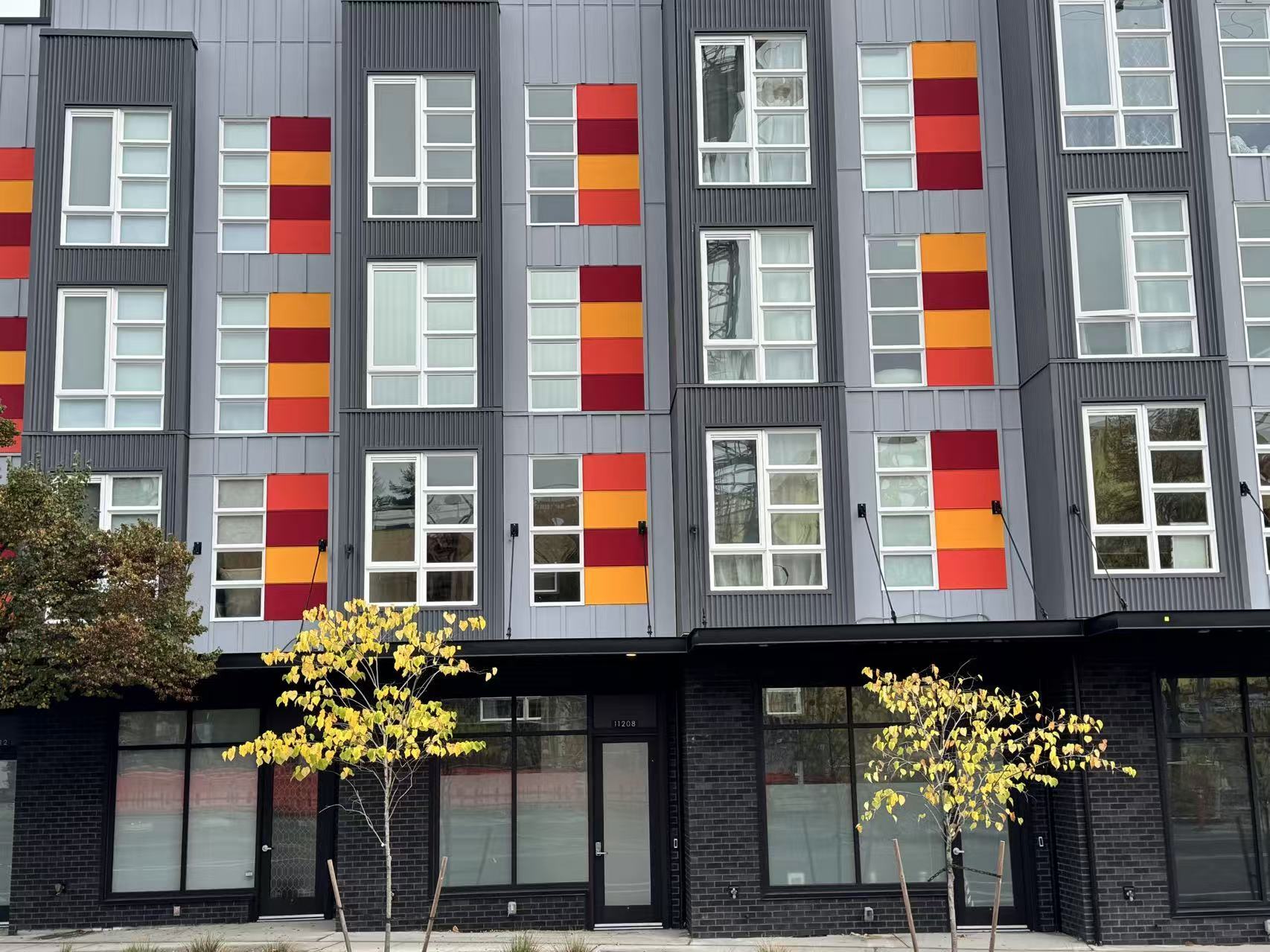 Building Photo - 11208 Pinehurst Way NE