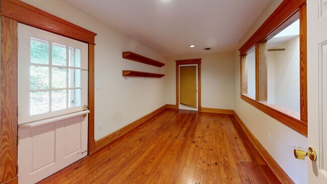 Building Photo - Historic Woolen Mills Mill House