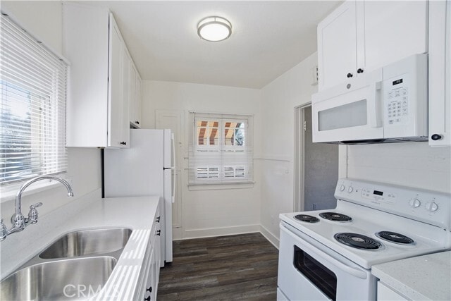 Building Photo - 2 E Cypress Ave