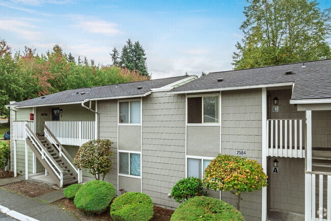 Building Photo - Meridian West Apartments