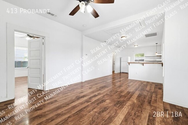 Building Photo - 413 Probandt-