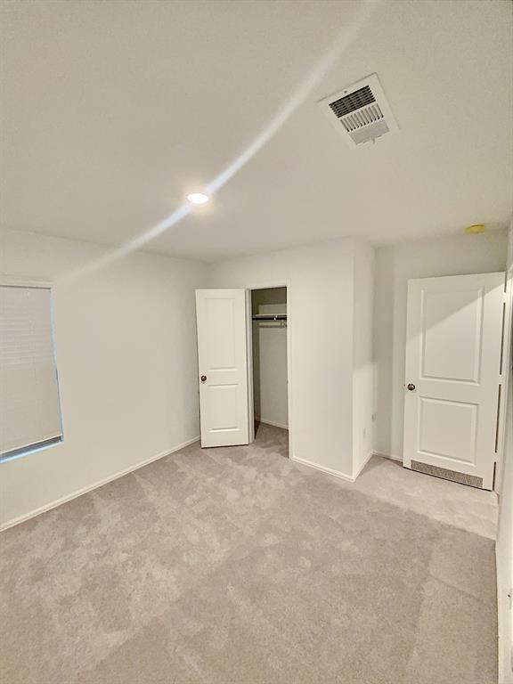 Building Photo - 21015 Longeni Dr