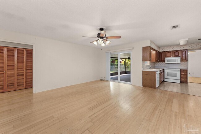 Building Photo - 4910 La Ventana Cir