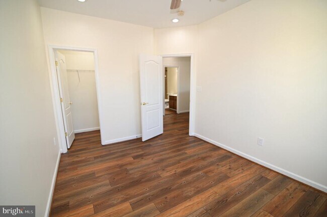 Building Photo - 7001 Chaptico Ct