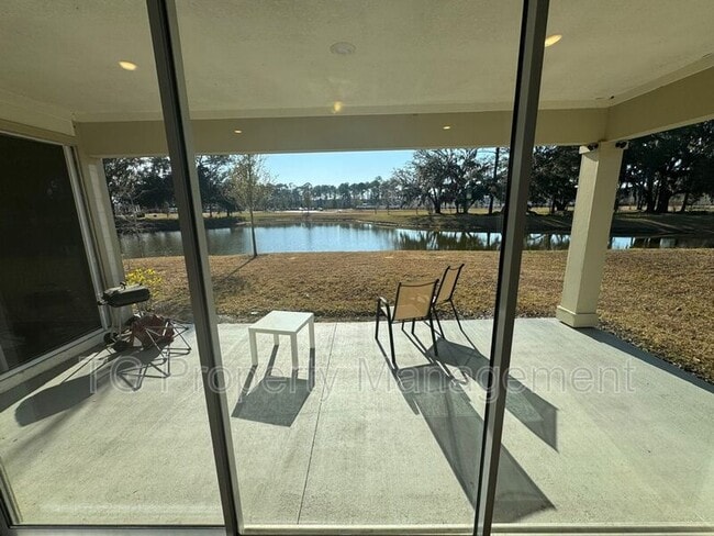 Building Photo - 217 Red Barn Rd