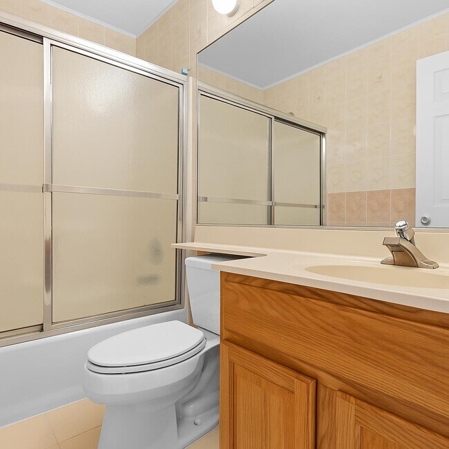 Building Photo - 47 Grieco Dr