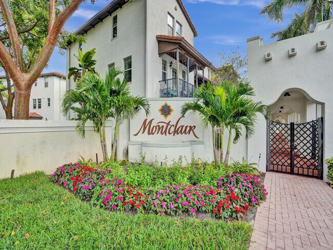 Building Photo - 11960 SW 27th Ct