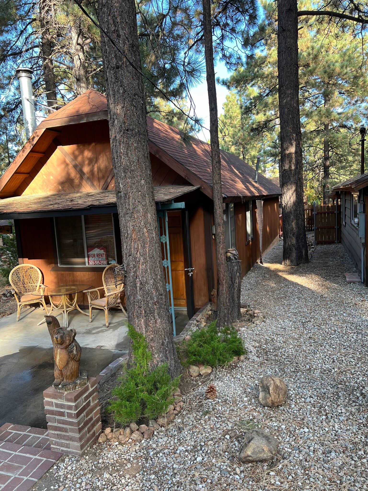 Building Photo - 259 Spruce Ln