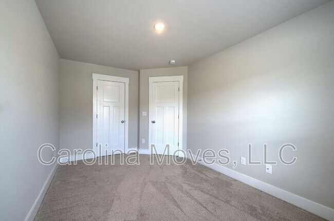 Building Photo - 251 Keaton Ct