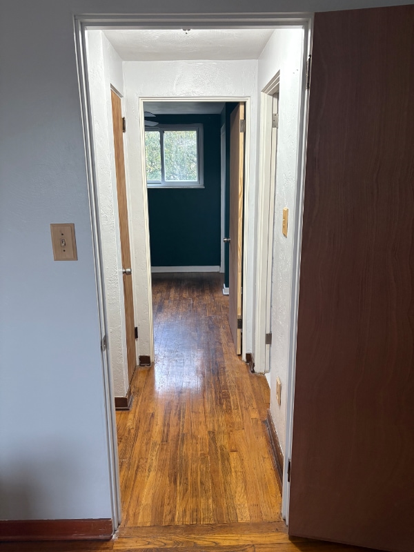 Building Photo - 1405 Belasco Ave