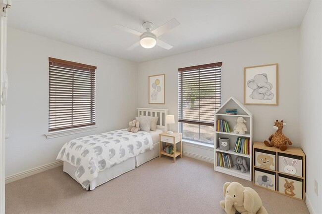 Building Photo - 3705 Manorwood Rd