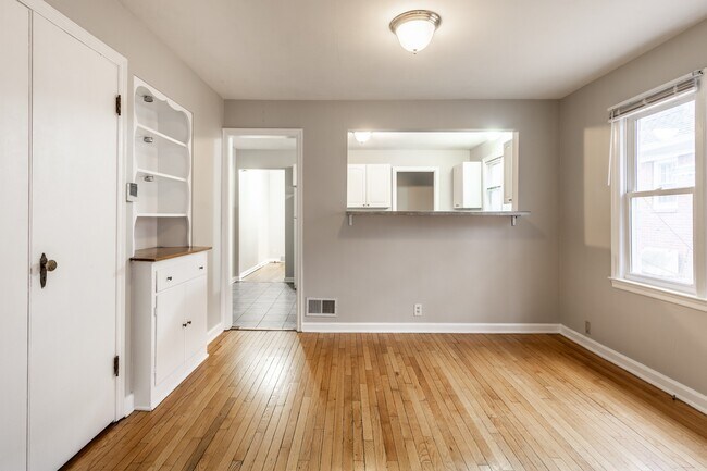 Building Photo - 6147 Broadway St