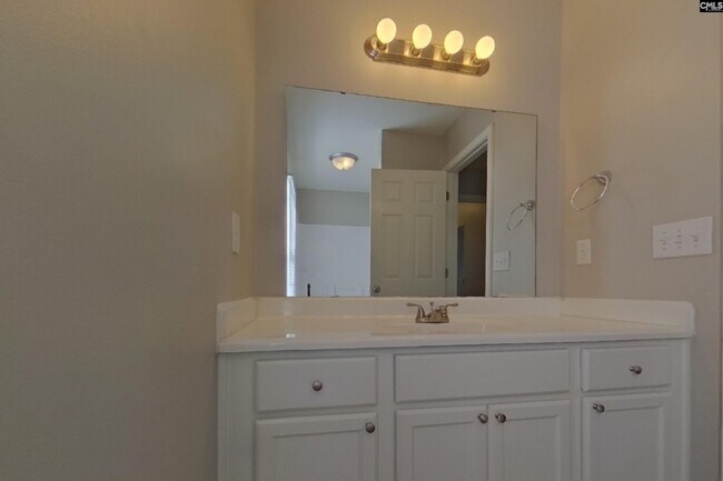 Building Photo - 403 Parkstone Ct
