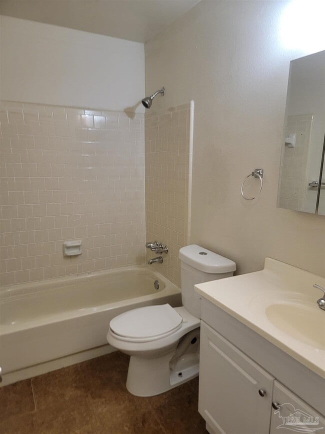 Building Photo - 8103 Stonebrook Dr