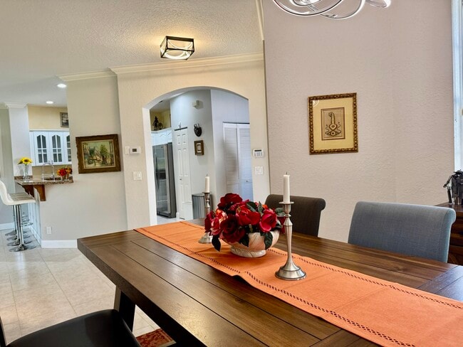 Building Photo - 8082 Aberdeen Dr