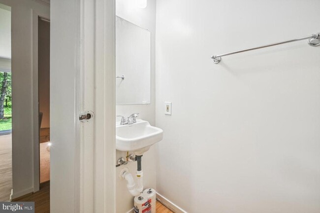 Building Photo - 9403 Lost Trail Way