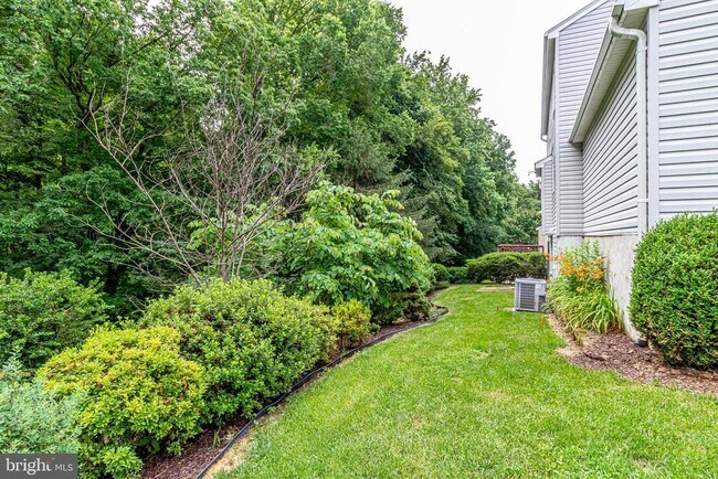 Building Photo - 4809 Tabard Pl