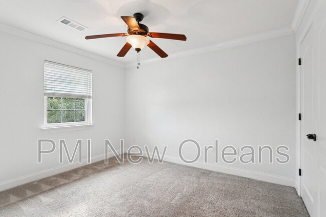 Building Photo - 114 Eden Isles Dr