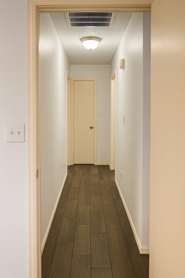 Building Photo - 3108 Highland Park Ave