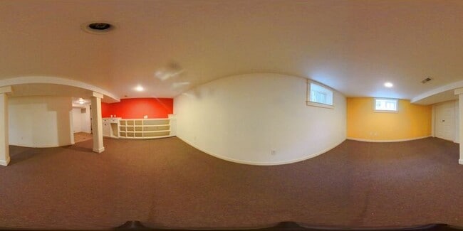 Building Photo - 4720 NE 26th Ave