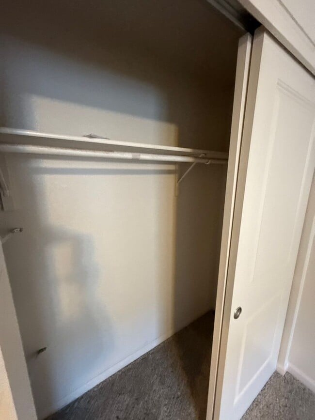 Building Photo - 918 Bryan Ct