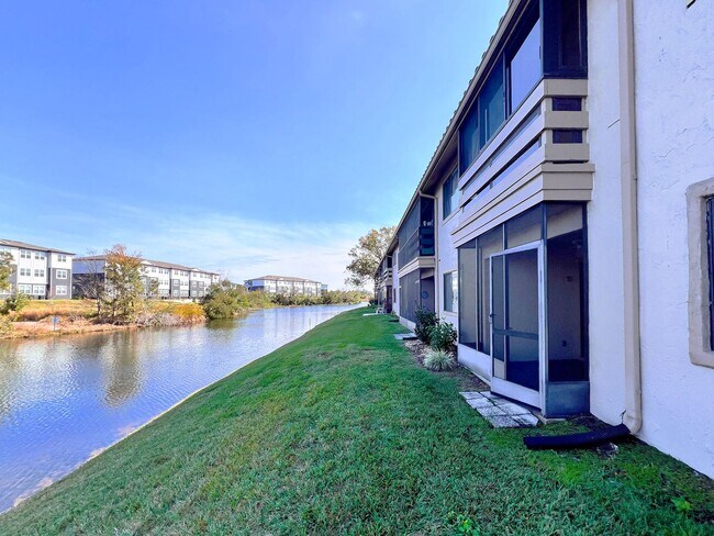 Building Photo - Charming 2-Bedroom, 2-Bathroom Townhome in Winterset