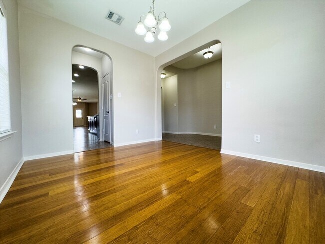 Building Photo - 9935 Blissfull Valley Ln