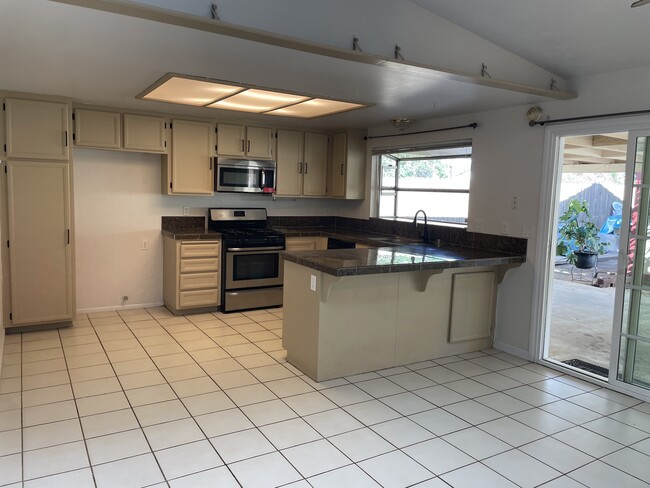 Building Photo - 13036 Sunbird Dr