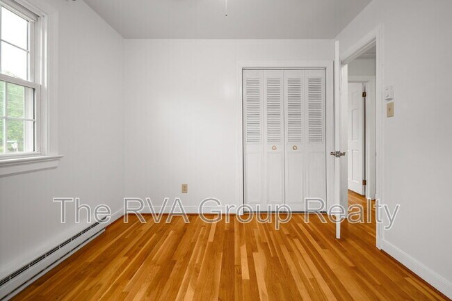 Building Photo - 2425 Capehart Rd