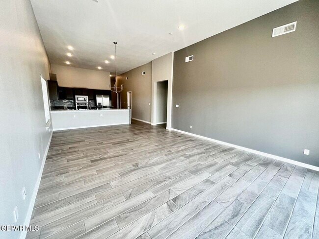 Building Photo - 11365 Hidalgo Dr