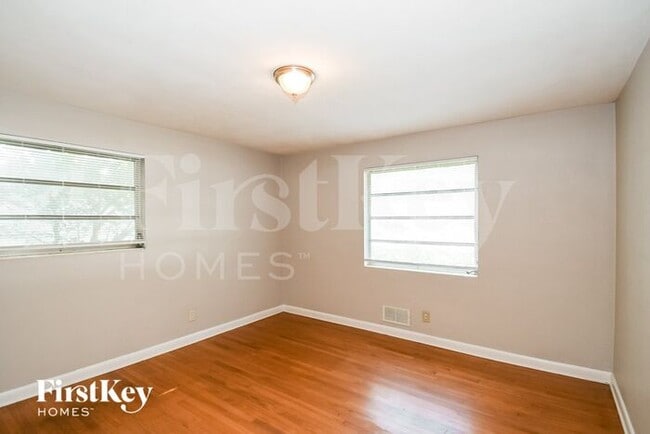 Building Photo - 3741 Culp Dr