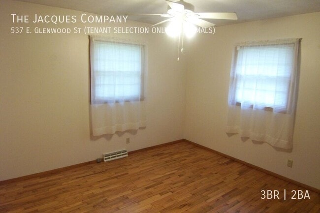 Building Photo - 537 E Glenwood St