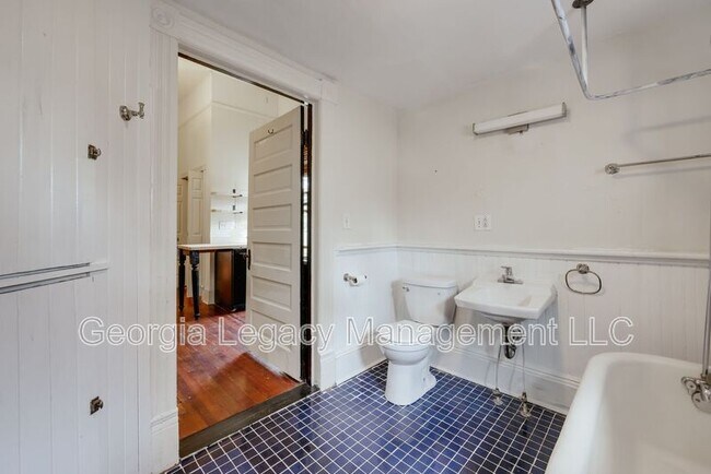 Building Photo - 295 Oglethorpe Ave