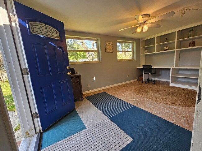 Building Photo - 3747 Coronado Rd