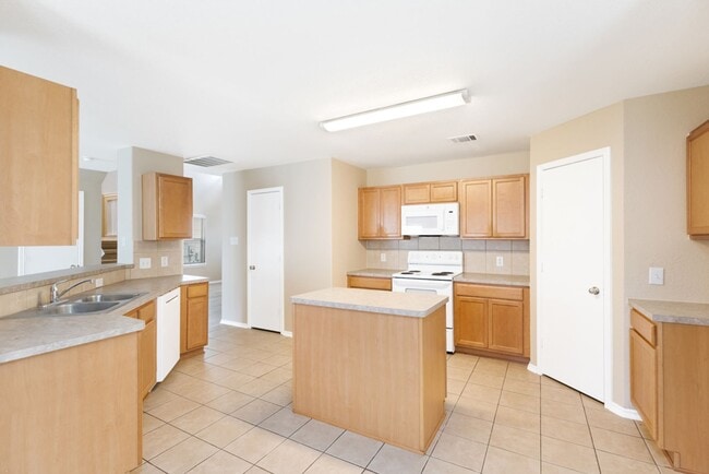 Building Photo - 6526 Charles Field