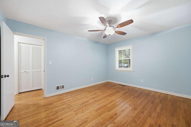Building Photo - 1171 Starline Dr