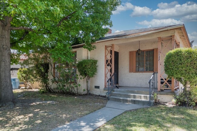 Primary Photo - Beautiful 3 Bedroom/ 2 Bath Home $3,595/ Mo.