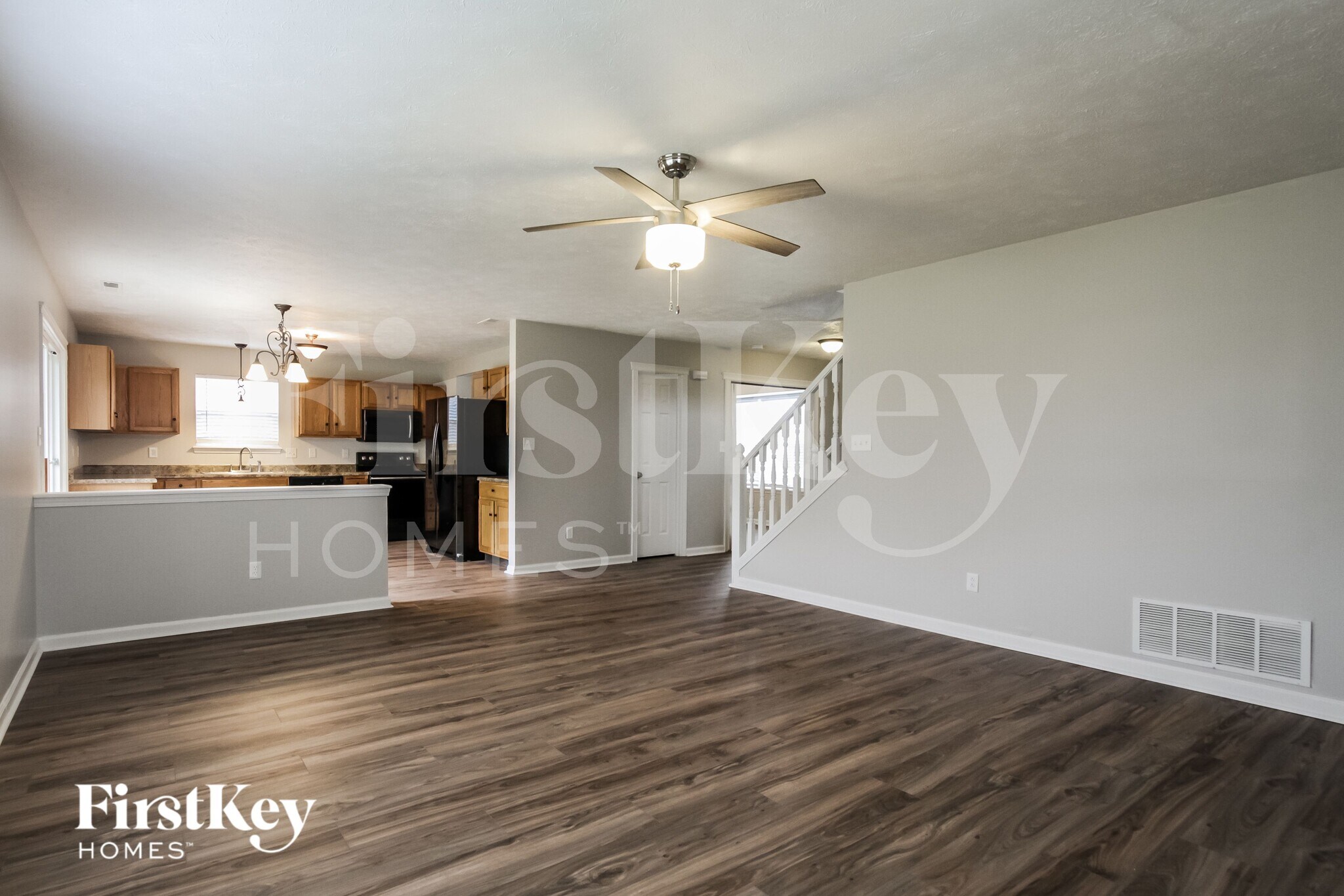 Building Photo - 4827 Lakestone Dr