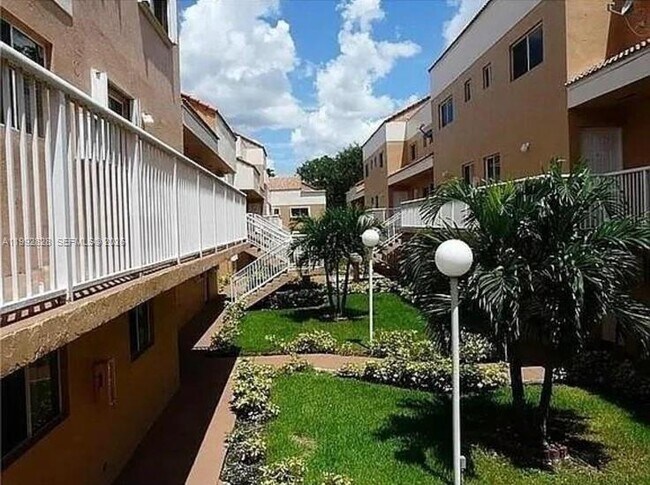 Building Photo - 14907 SW 80th St