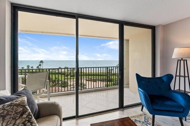 Building Photo - 300 Ocean Trail Way