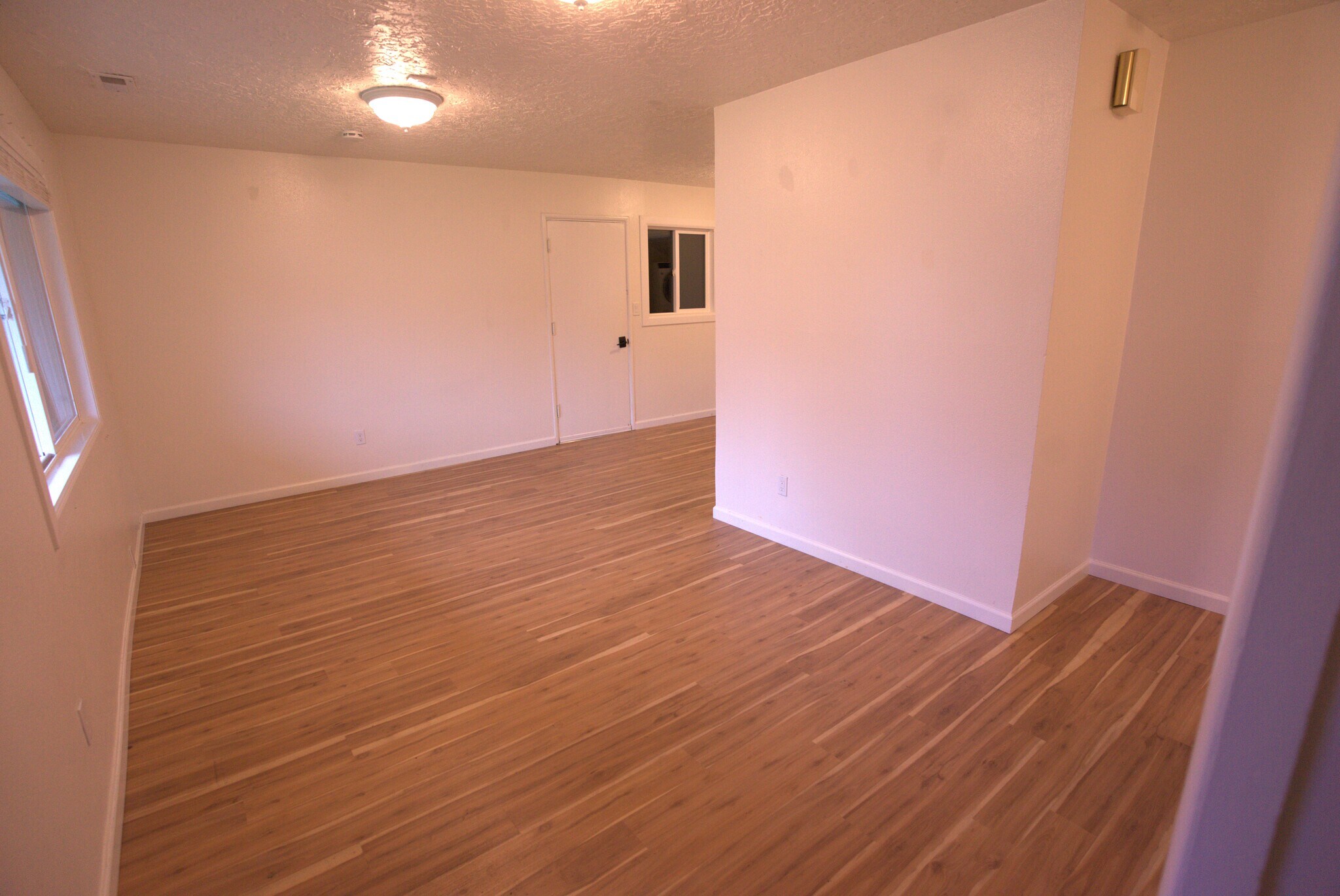 Building Photo - 4627 SE 86th Ct