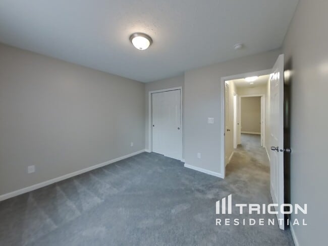 Building Photo - 203 Beacon Point Ln