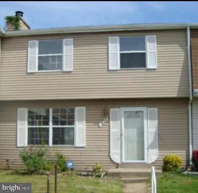 Primary Photo - 924 Portia Ct