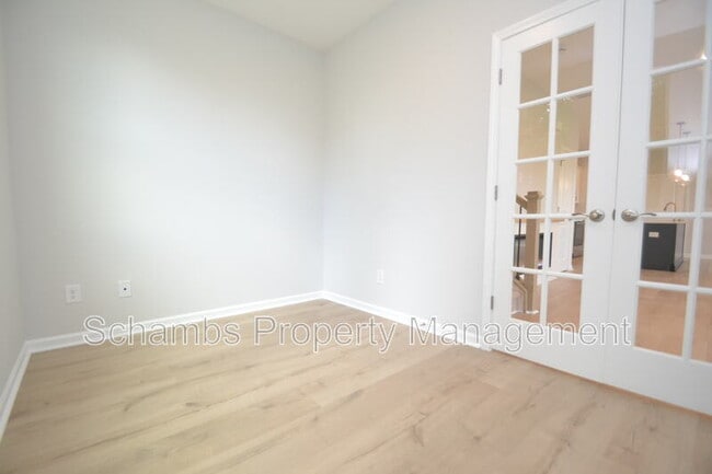 Building Photo - 1226 Bessie Ct