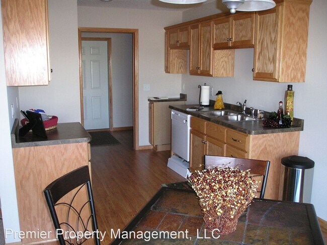 Building Photo - 2 br, 1.5 bath House - 2436 42nd Ave S