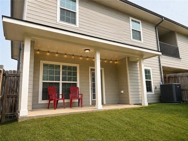 Building Photo - 3420 Summerway Dr