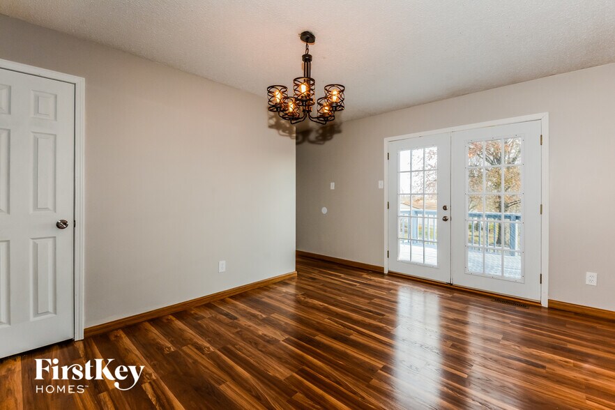 Building Photo - 1036 Drexel Dr